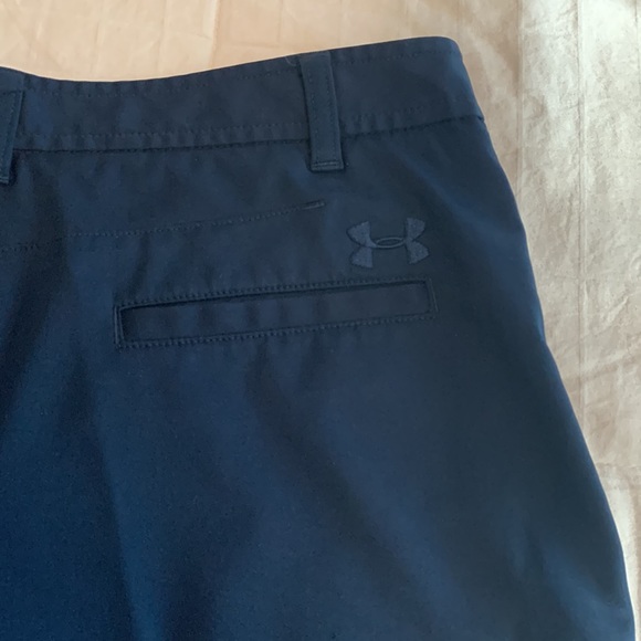Under Armour Boys golf shorts - Picture 3 of 6